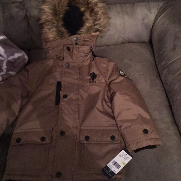 Boys Size 4T - Picture 2 of 3